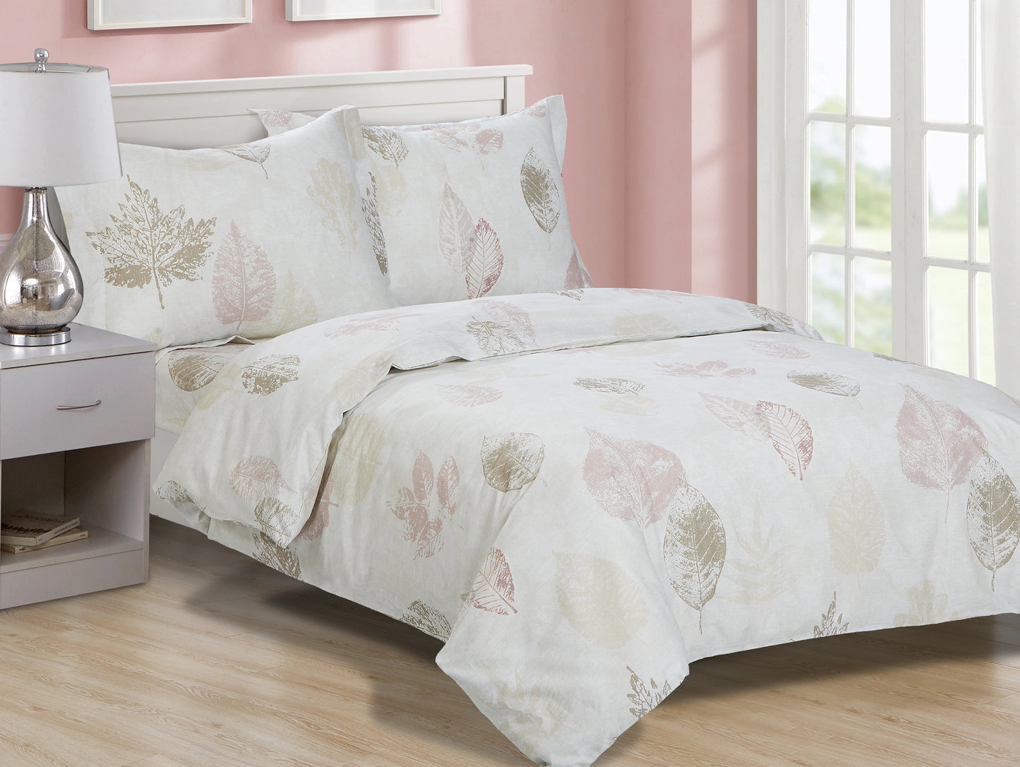 Yardley Fern Leaves multicolor duvet cover set, flat lay