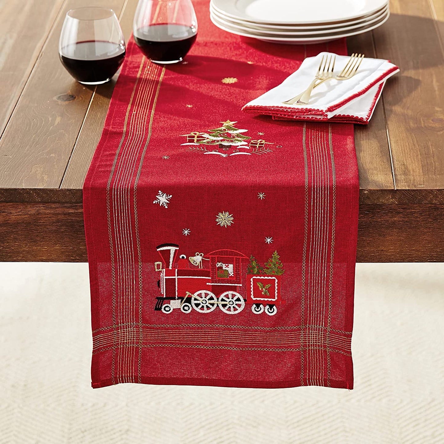 Seasonal Xmas Christmas Holiday Essenial Pattern Decorative Table Runner