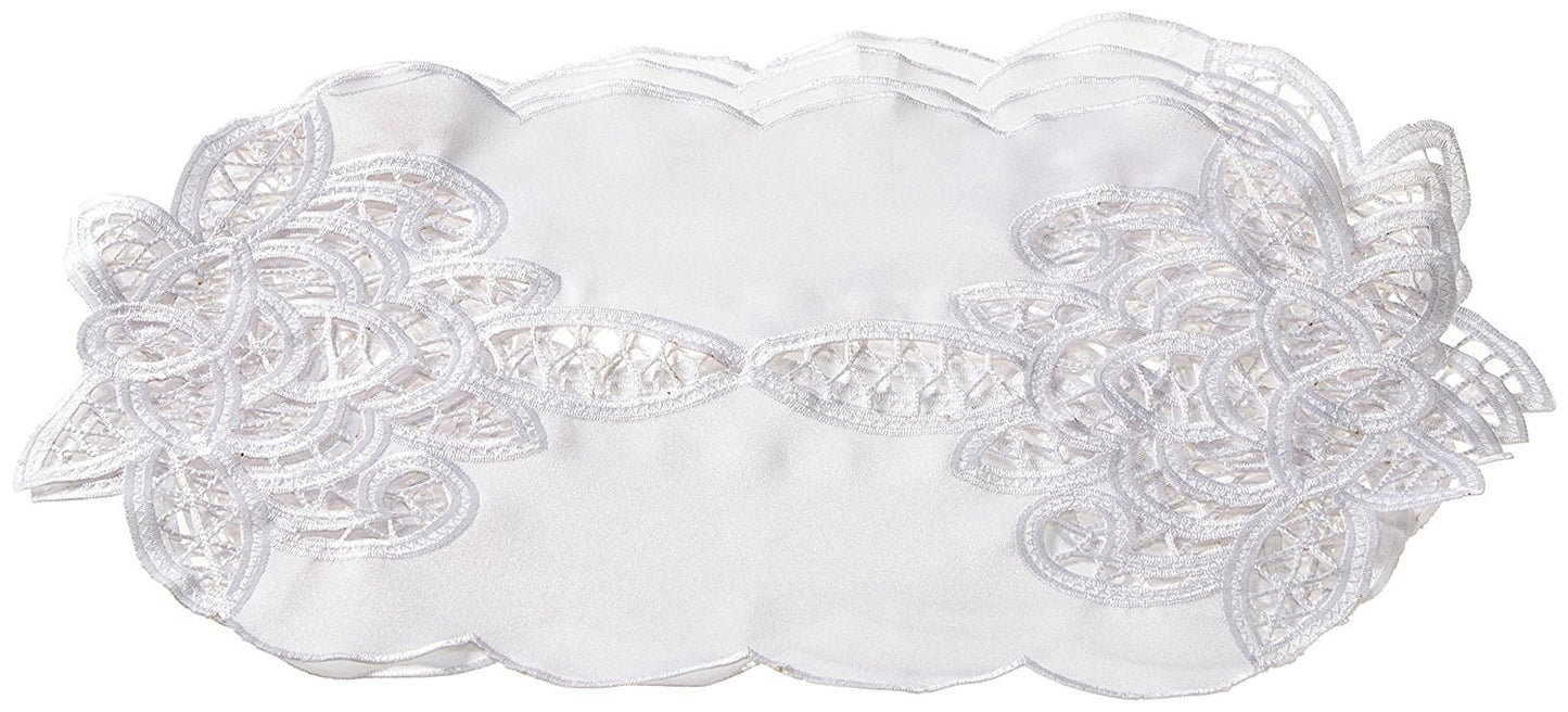 Betenburg Cutwork Decorative Place Mats