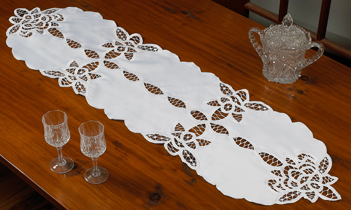 Betenburg Cutwork Decorative Place Mats