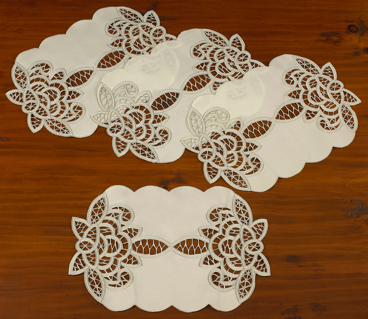 Betenburg Cutwork Decorative Place Mats