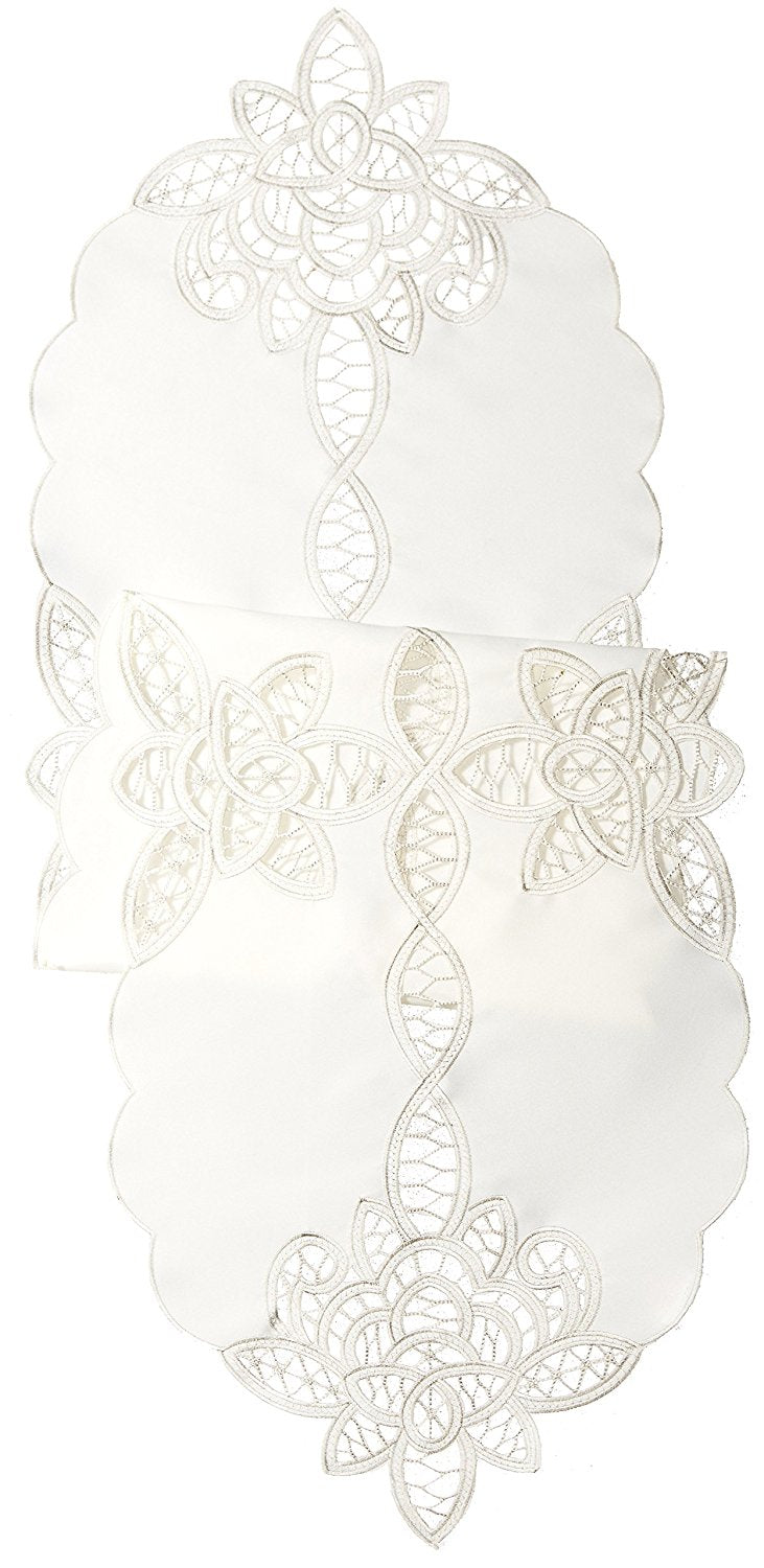 Betenburg Cutwork Decorative Place Mats