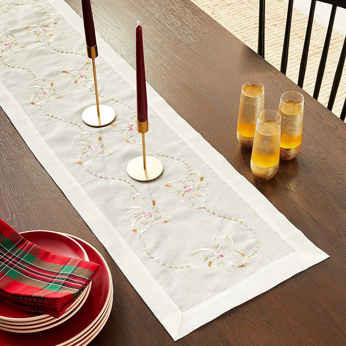 Beads Bows Lace Pattern Decorative Table Runner